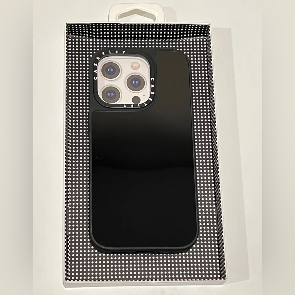 CASETiFY Mirror Case w/ Magsafe for iPhone 15 Pro - Black with Black Bumper